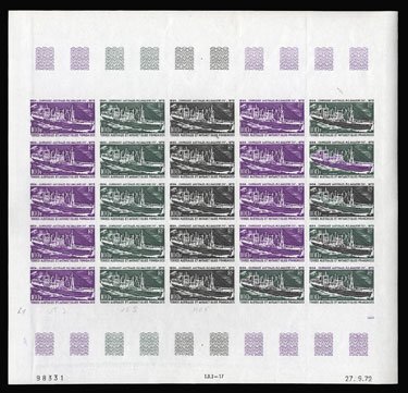 FSAT_1972_Yvert_PA29-Scott_C28_full_sheet