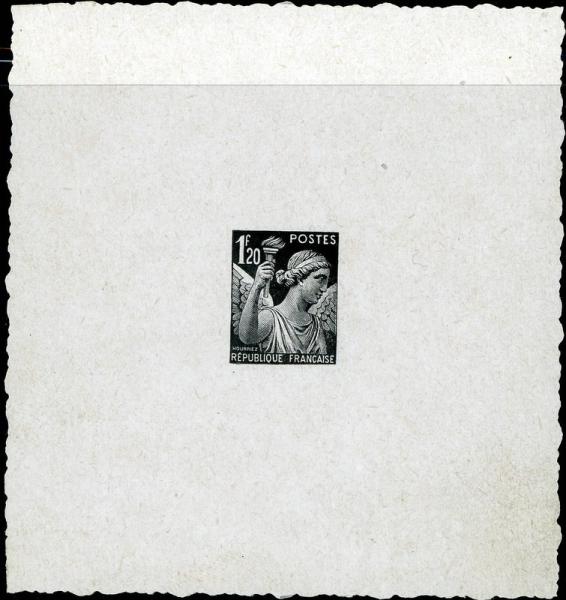 France_1944_Yvert_651-Scott_black_typo