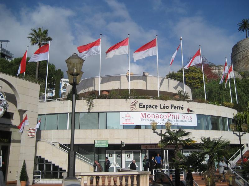 outside_of_MonacoPhil_2015_m