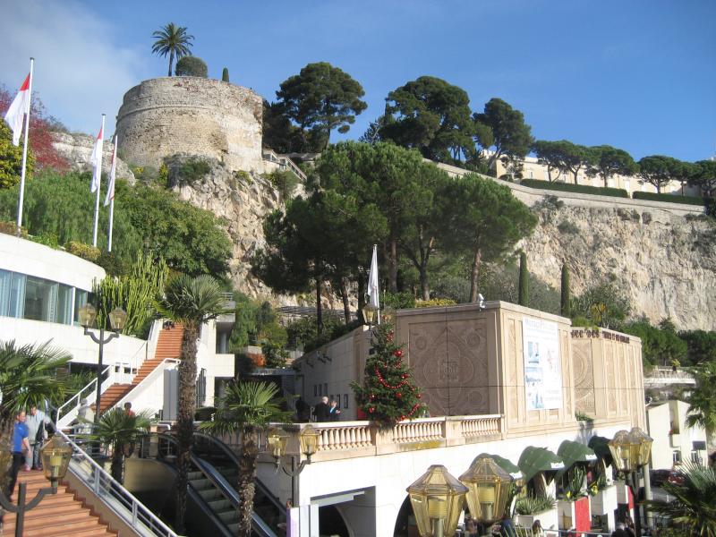 outside_of_MonacoPhil_2015_o