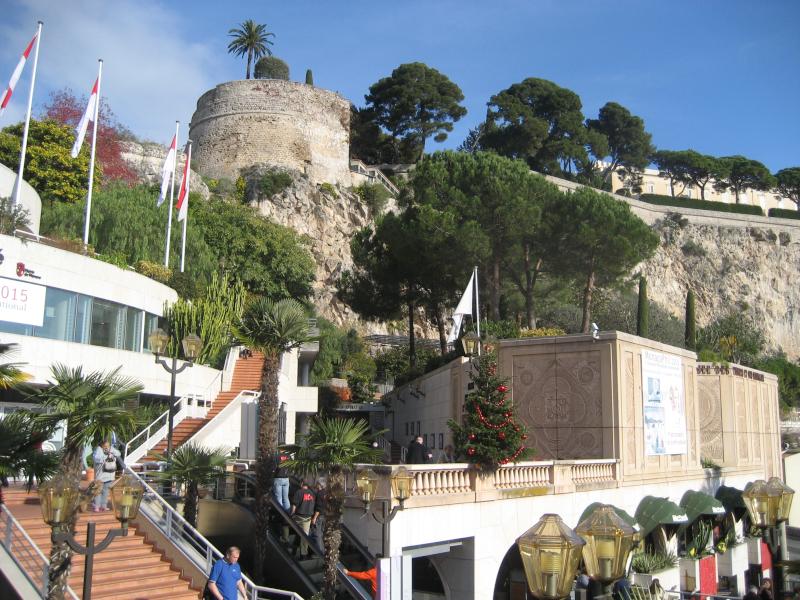 outside_of_MonacoPhil_2015_p