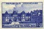 France_1951_Yvert_878a-Scott_643_unadopted_Fontainebleau_Type_I_blue_a_AP_detail