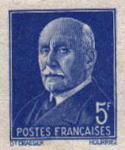France_1941_Yvert_524a-Scott_450_unadopted_5f_Petain_blue_typo_a_AP_detail