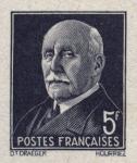 France_1941_Yvert_524a-Scott_450_unadopted_5f_Petain_dark-grey_typo_AP_detail